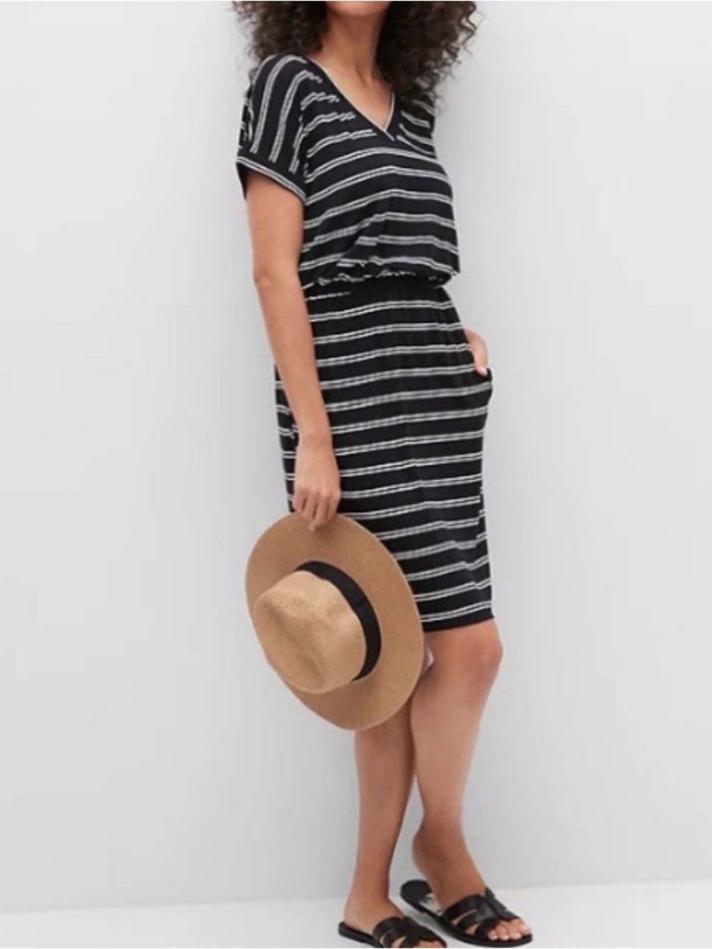 Banana Republic black and white striped dress Size L elastic waist w/pockets